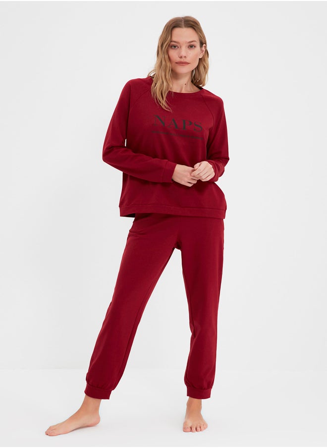 Burgundy Motto T-shirt-Jogger Knitted Pajamas Set THMAW21PT0497 - pzsku/ZB22F93717DE0C53E756AZ/45/_/1739718391/03ccb832-7fbc-4396-932b-49ba0c5a5c99