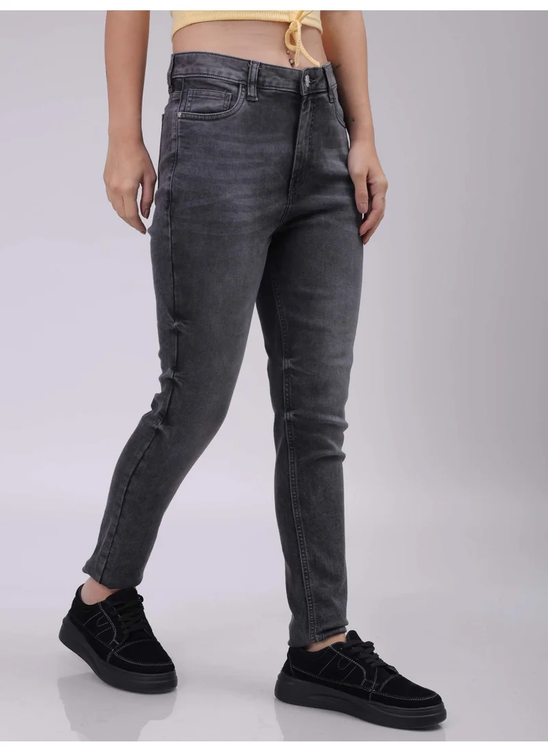 مرفوعة Women Slim Grey Jeans