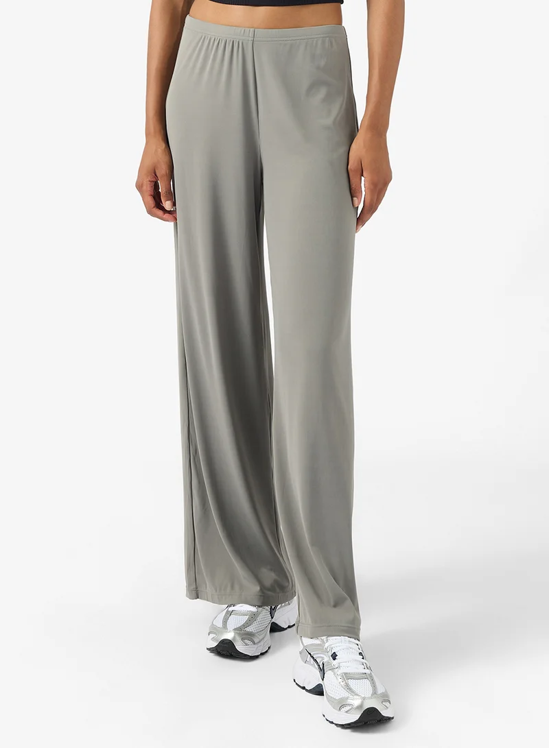 FRWD Mid Rise Soft Touch Yoga Pants
