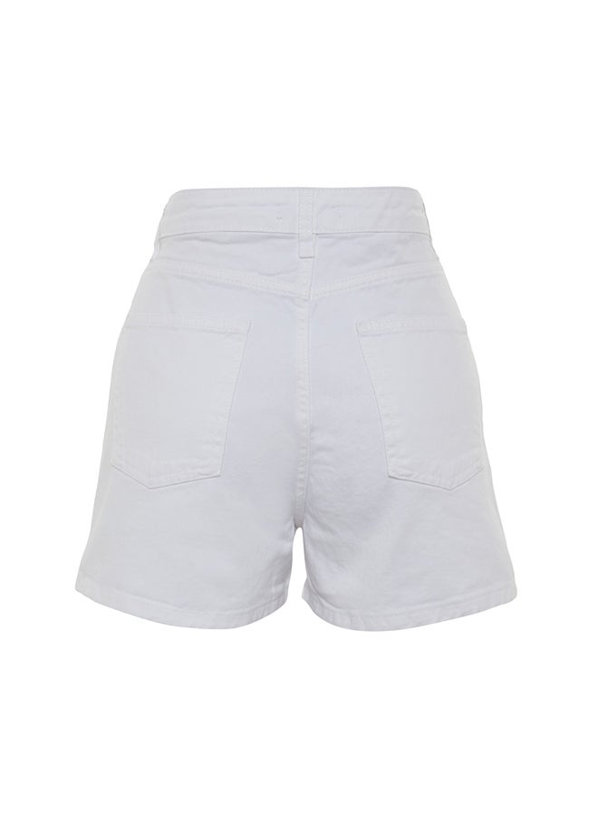 trendyol White Denim Shorts TWOSS23SR00155 - Image 4
