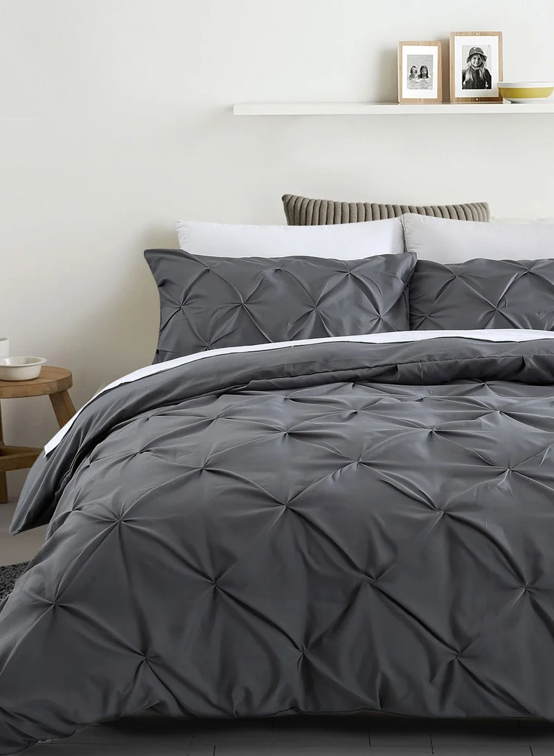 Noire Edit Black Patterned King Bedding Set