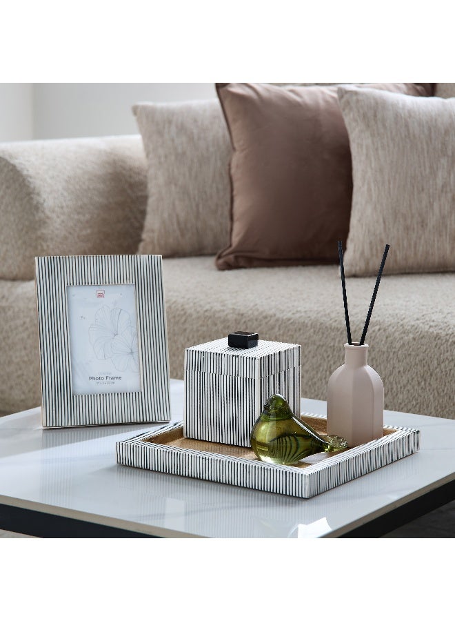 Home Box Cetria Premium Resin Decorative Tray - 25x25x3 cm - Image 5
