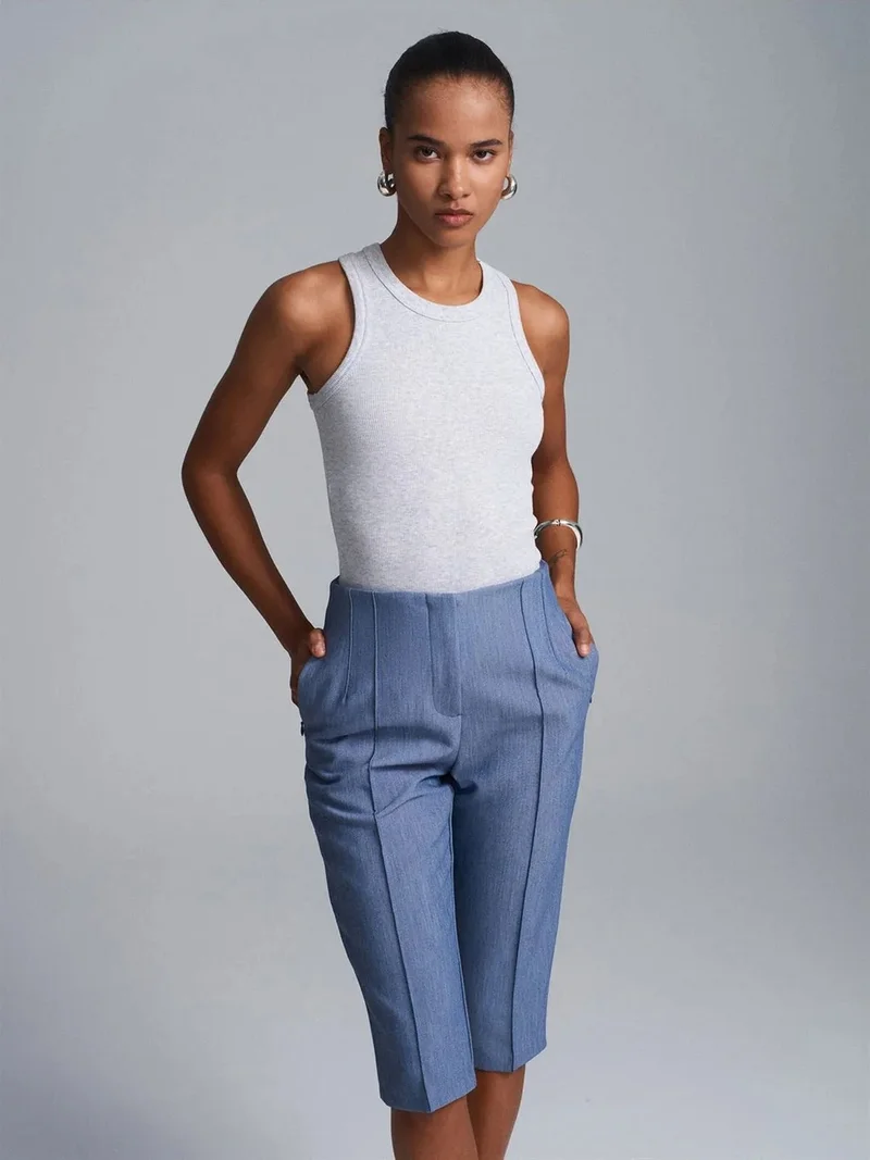 ديلفين Dilvin High-waist Straight Capri Shorts With Slit