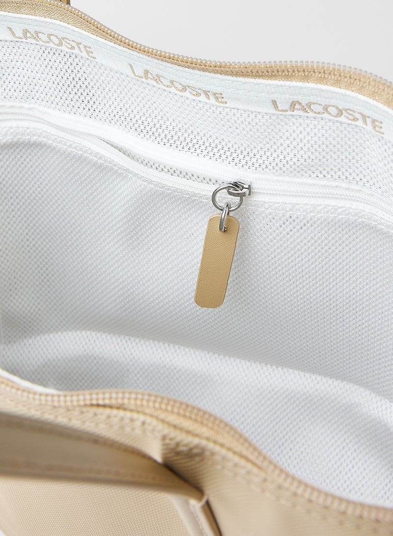 لاكوست حقيبة توت بسحاب من L.12.12 Concept - Image 4