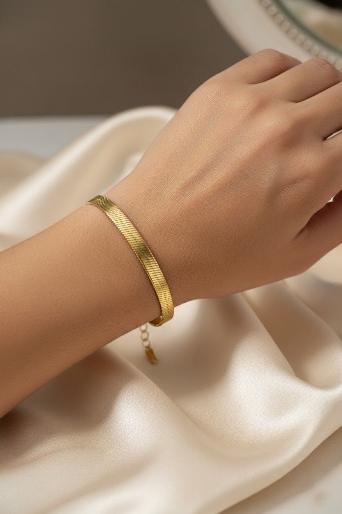 FLUFFY Women’s Bracelet Stainless Steel Flat Snake Chain Design - Image 1