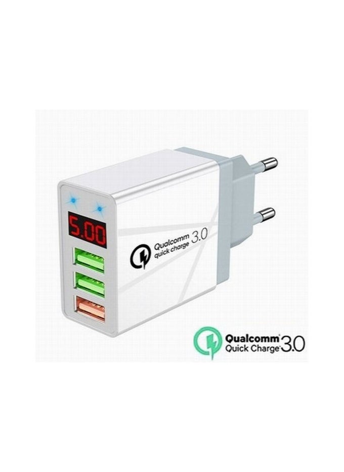 Generic - Mobile Phone Charger Digital Display Travel Wall Charger Adapter  3.1A Support  Fast Charger Quick Charge 3.1  with LED Display  For iPhone and Android  شاحن موبايل بتقنية الشحن السريع من كوالكوم مع 3 مخرج لشحن اكثر من هاتف وشاشة ديجيتال لعرض قوة الشحن  لشحن كل الهواتف - Image 1