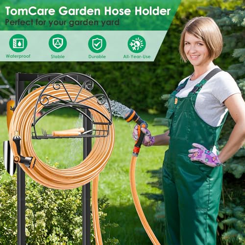 TomCare حامل خرطوم الحديقة من توم كير - حامل خرطوم ماء مطور مع سلة تخزين و 2 خطافات أدوات - قوي مع 4 مسامير - حامل خرطوم يحمل 160 قدم من الخراطيم - منظم تخزين خراطيم مستقل للحديقة الخارجية - Image 5