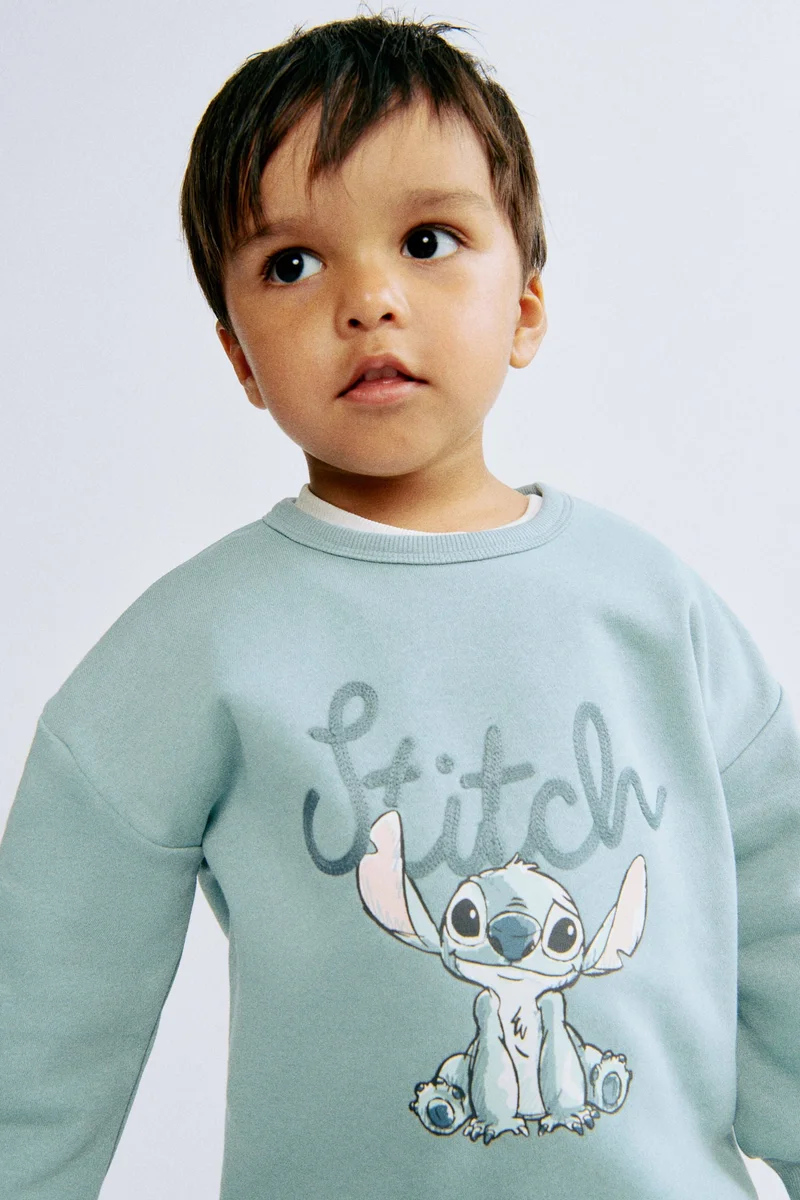 اتش اند ام سويت شيرت ببطانة ناعمة وتفاصيل زخرفة