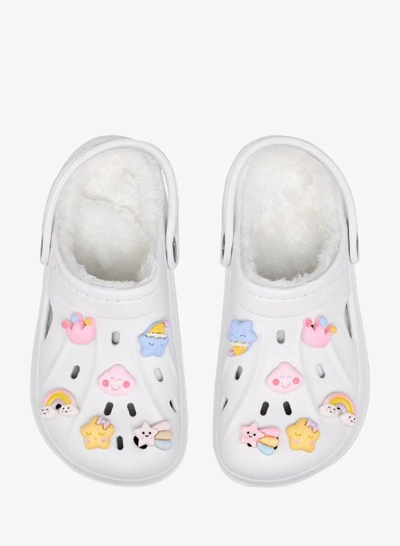 أكوا شباشب بتفاصيل فرو وحزام خلفي