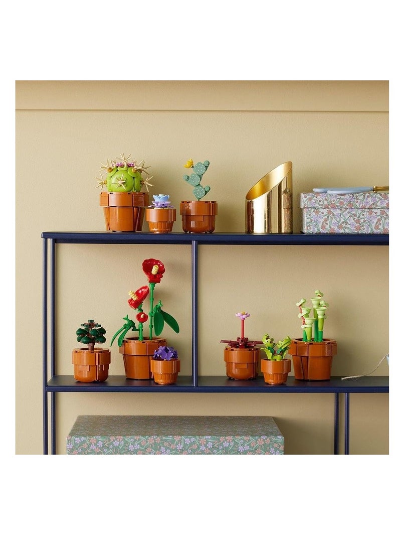 LEGO LEGO Tiny Plants Set, Artificial Flowers In Buildable Teracotta-Coloured Pots, Botanical Collection, Home Decor Accessory, Gift Idea 10329  - Image 4