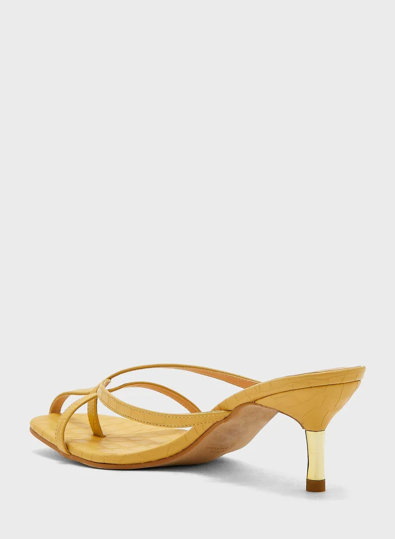 فينتشي صندل بكعب عالي وسيور متعددة