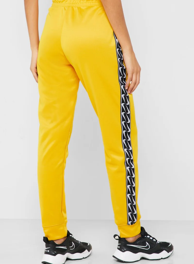 Nike NSW Logo Tape Sweatpants