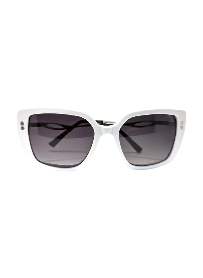 Armando Cavelli - Authentic Armando Cavelli sunglasses, crafted from carefully selected premium acetate for a luxurious look and longevity with extensive use. This model combines modernity and classic style, with a raw white acetate front and silver -plated metal temples to complete your luxury look. Comes with premium polymer lenses offer UV400 protection in a gradient grey. - Image 1