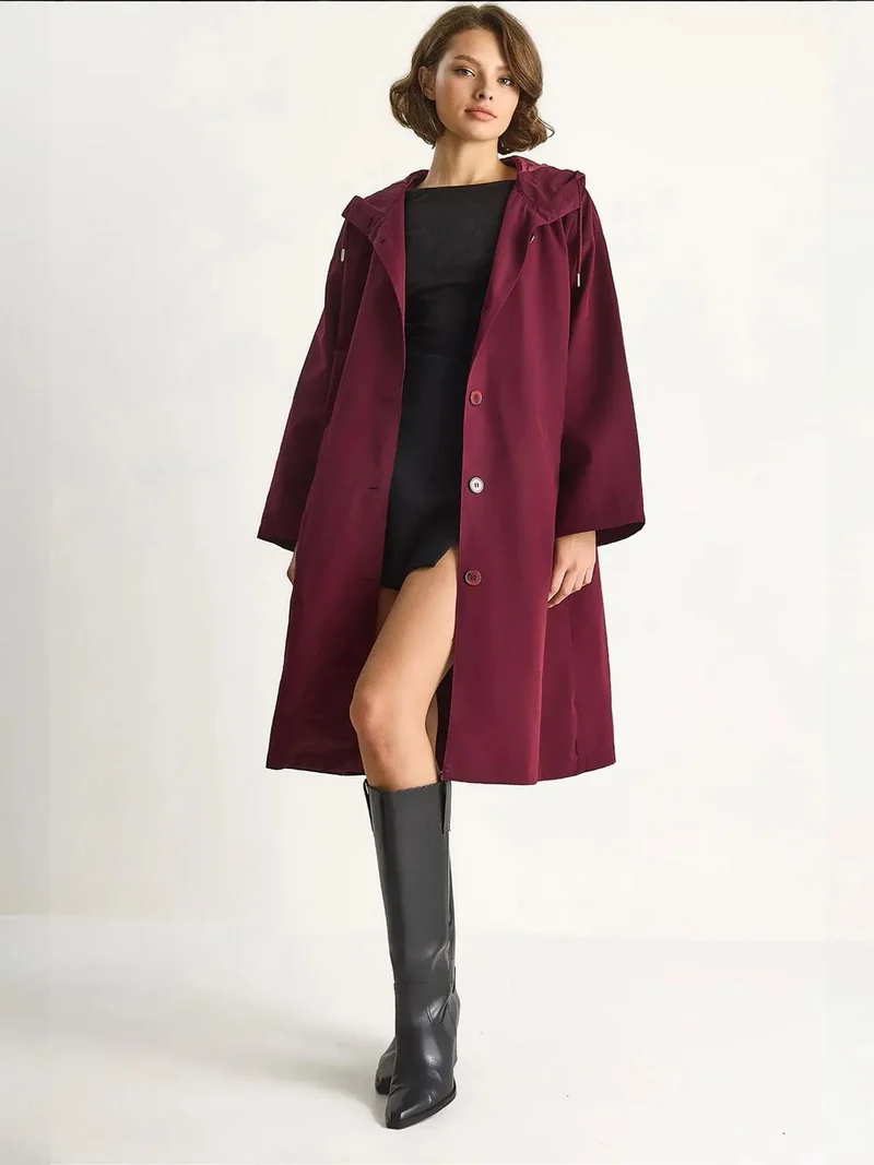 بيانكو لوتشي معطف ترنش ميدي واسع بياقة شال من لوتشي