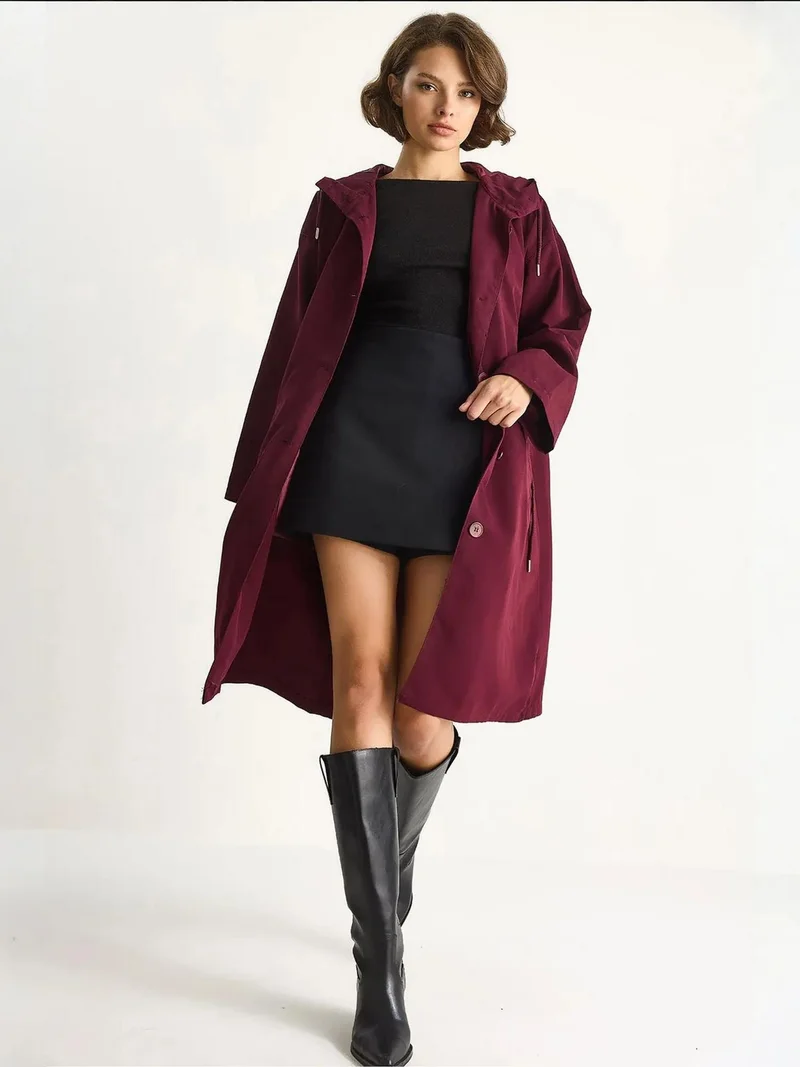 بيانكو لوتشي معطف ترنش ميدي واسع بياقة شال من لوتشي