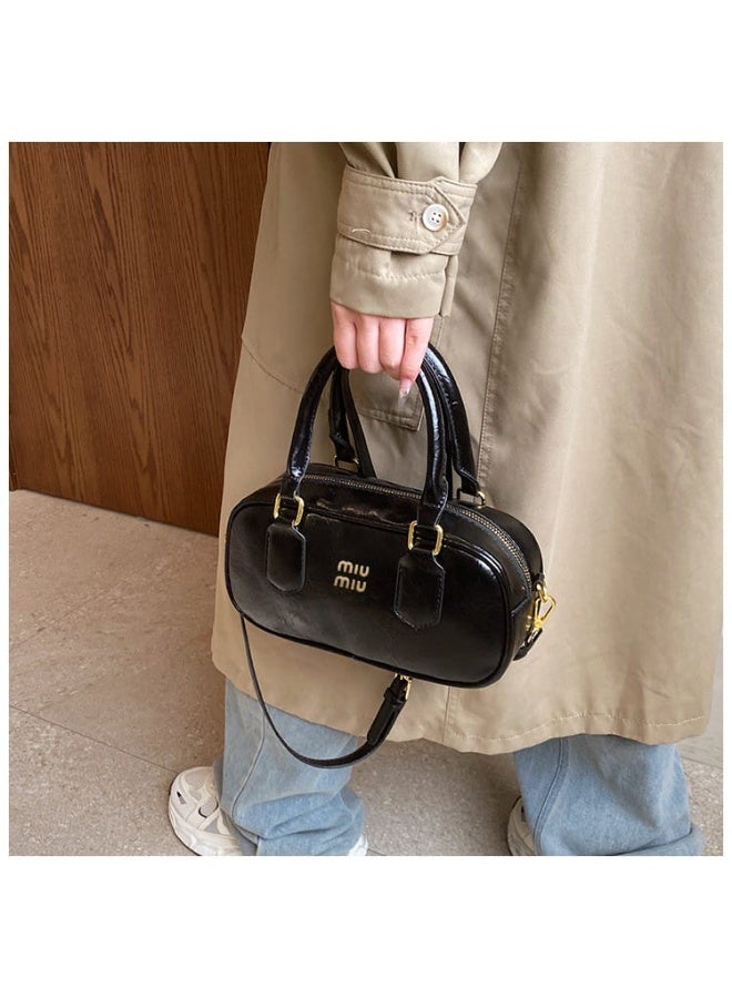 مياو مياو شنطة حريمي شولدر وكروس  تصميم عصري عملي متعدد الاستخدامات - Image 1