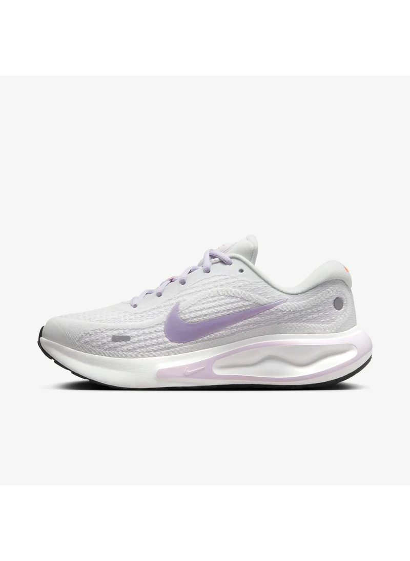 نايكي Women's Journey Run Road Running Shoes