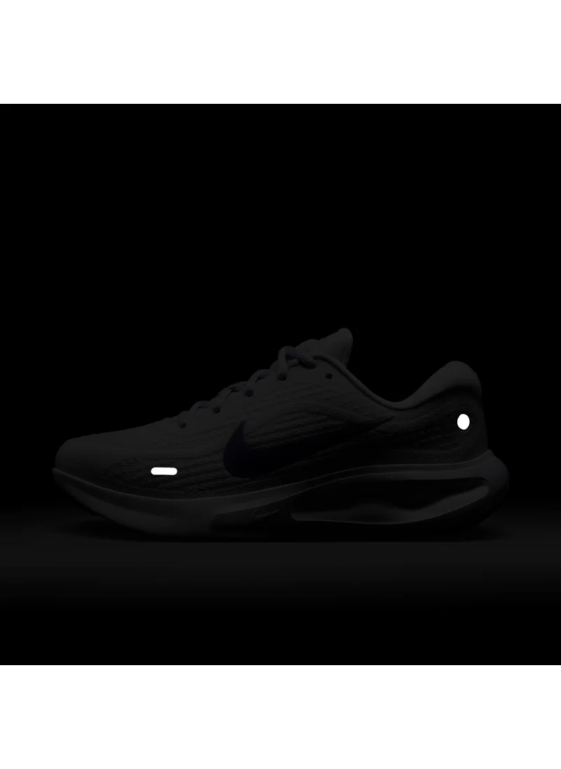 نايكي Women's Journey Run Road Running Shoes