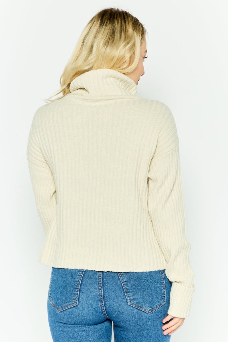 DEX سويت شيرت نسائي بياقة تيرتل محبوك، بيج - Image 1