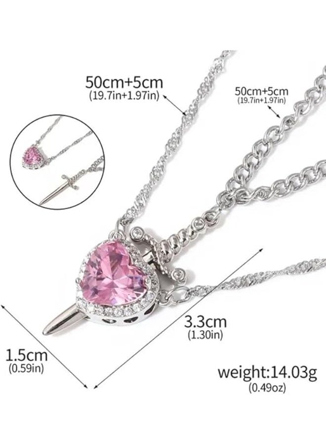 فيروز جوليري قلادة كابلز بتصميم قلب وسيف من الستانلس ستيل عالي الجودة تجمع بين رمزية الحب والقوة في قطعة أنيقة وفريدة، ، مثالية للأزواج والعشاق،من فيروز جوليري. - Image 2