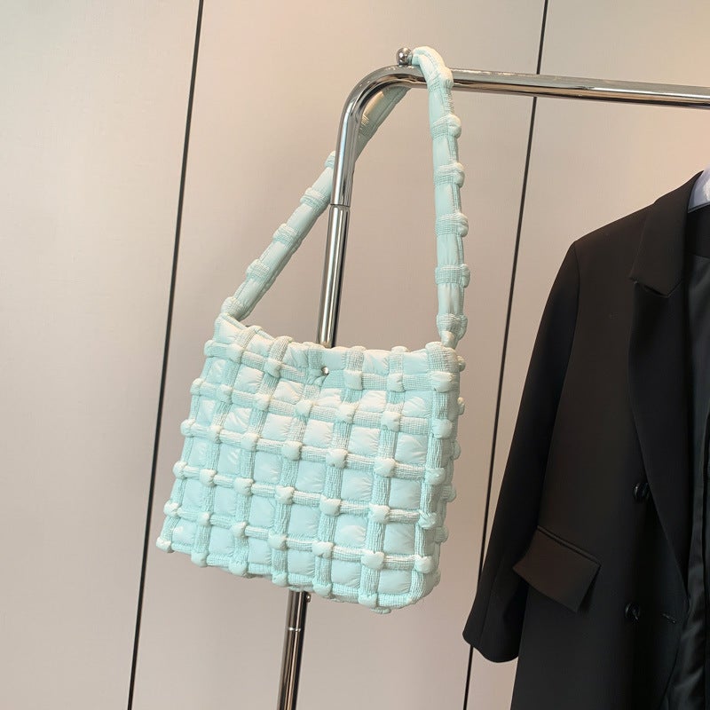Cloud Bag Korean Niche Fashion Woven Bubble Three-Dimensional Quilted Women'S Bag Versatile Commuter Shoulder Bag - Image 1