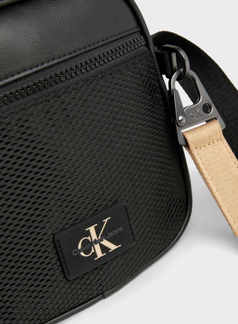 Calvin Klein Jeans Logo Messenger Bag