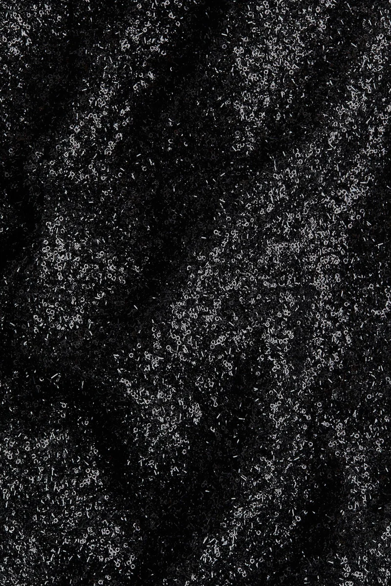 اتش اند ام بنطلون بقصّة مستقيمة مزخرف بالترتر