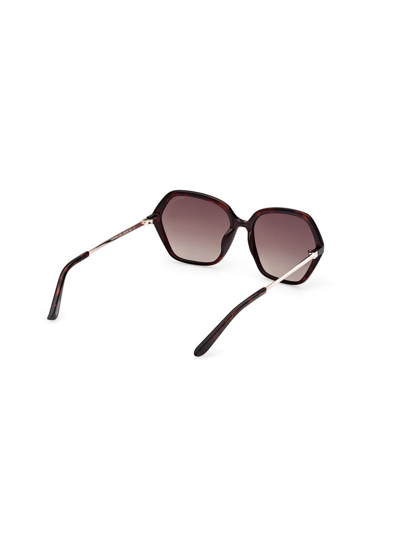 GUESS Women's UV Protection Asymmetrical Shape Sunglasses - GU0013452F55 - Lens Size: 55 Mm - Dark Havana - Image 5