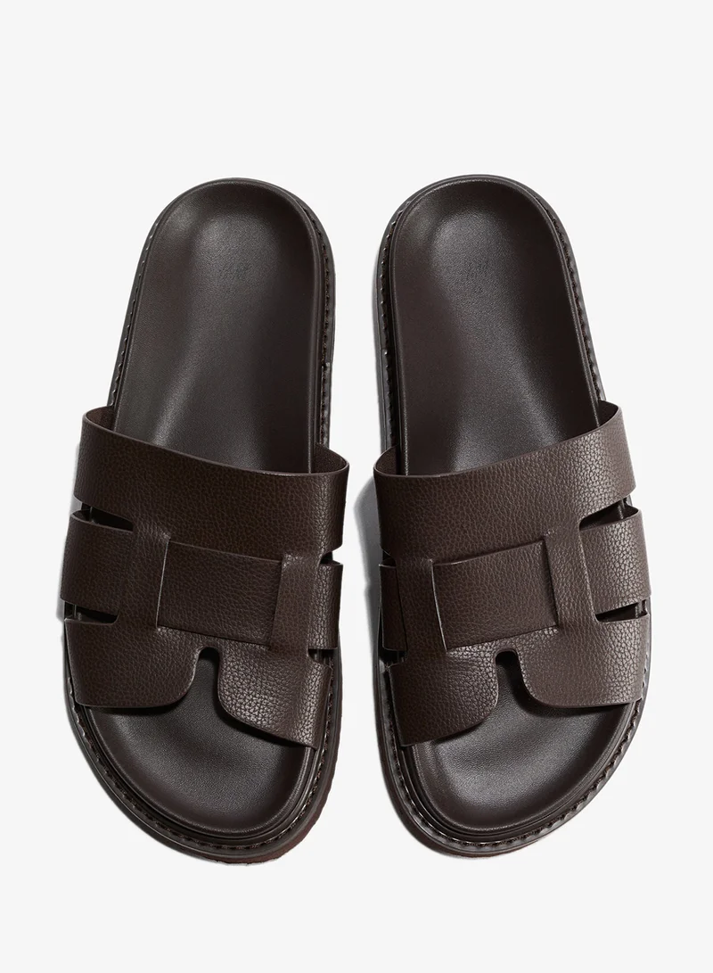 اتش اند ام صندل سهل الارتداء