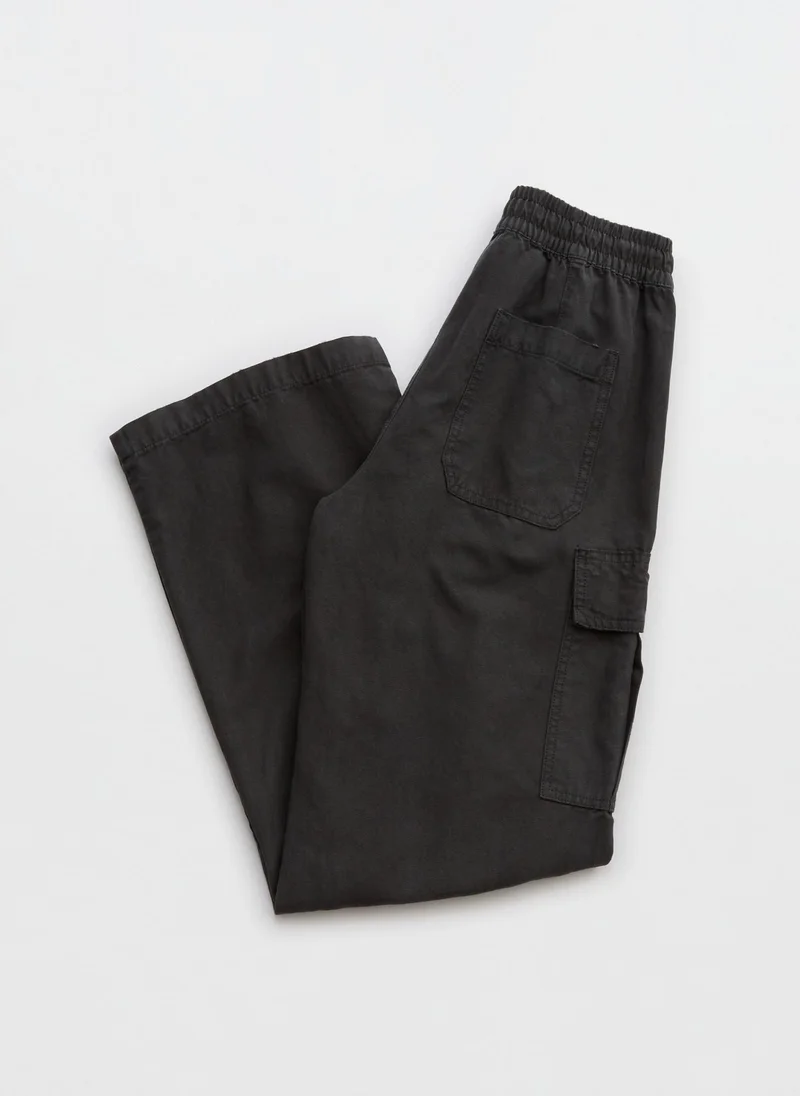 آري من امريكان ايجل Aerie Village Cargo Pant