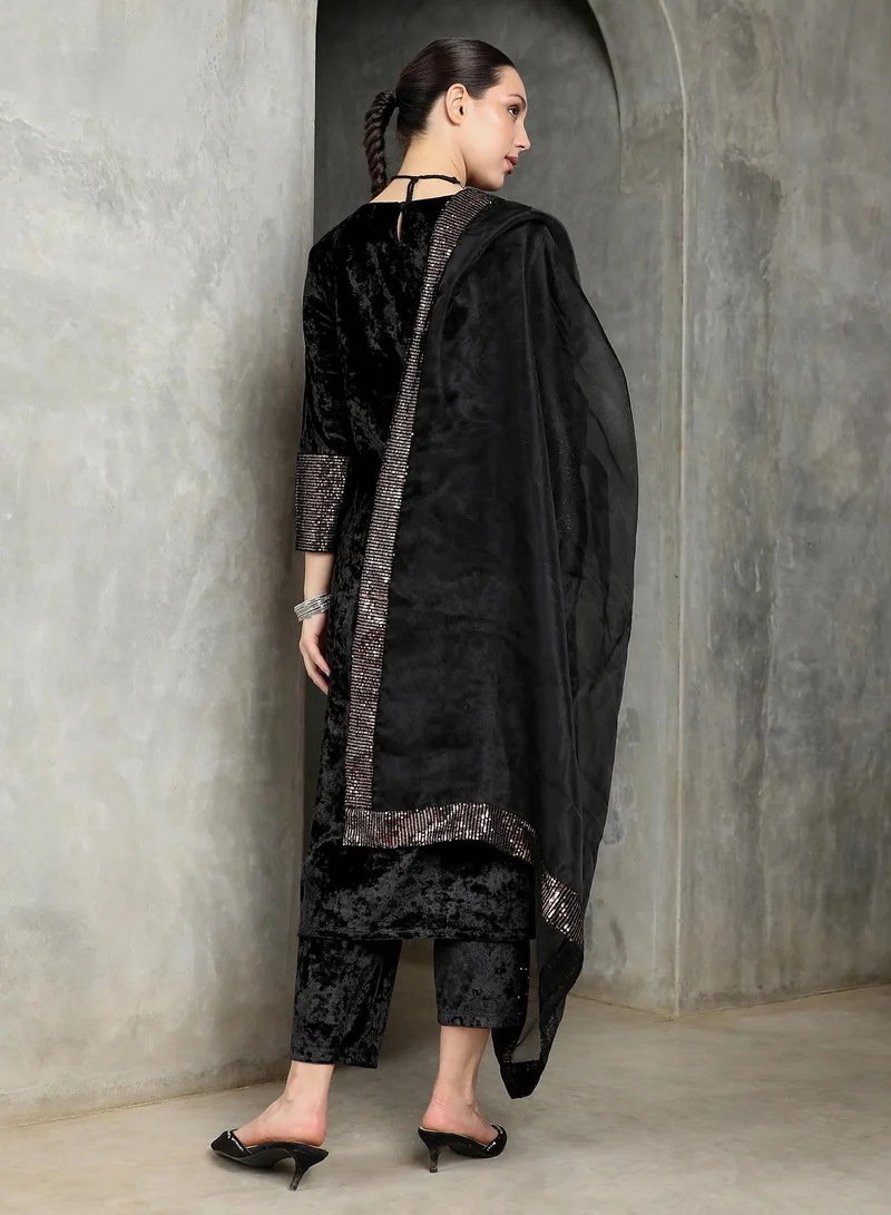 QISSA  Women's Velvet-Gleam Kurta Set For Ethnic Wear | V-Neck, Quarter Regular Sleeves | Embroiderd-Block Textured Woven Fabric | 3 Piece Kurta Set Designed For Evening & Party Wear | Midnight Black for Women | Best Price UAE