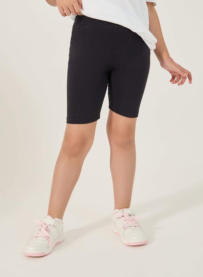 Styli Styli Regular Fit Round Neck T-Shirt and Shorts Set  - Image 5