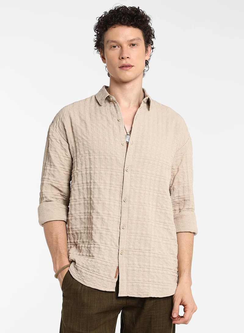 كامبوس سوترا Men's Saltbox Beige Dimentional-Textured Shirt For Casual Wear | Spread Collar | Long Sleeve | Button Closure | Shirt Crafted With Comfort Fit For Everyday Wear