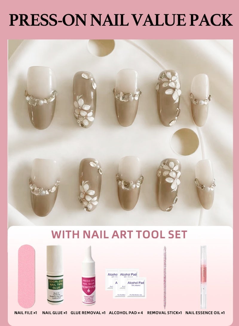 أظافر فاخرة جاهزة للتركيب (Luxury Press On Nails)، بتدرج بني موكا ناعم مع تصميم زهور ثلاثي الأبعاد مصنوع يدويًا ومزين بأحجار الراين، أظافر صناعية أومبري محايدة قابلة لإعادة الاستخدام، مناسبة للإطلالات الأنيقة اليومية والحفلات والمناسبات الخاصة - Image 4