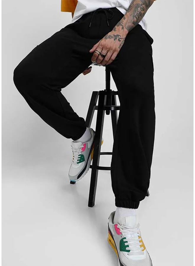 فيردو بنطلون رياضي فيردو قطن خالص بخصر متوسط وجيوب بخمسة جيوب للرجال أسود