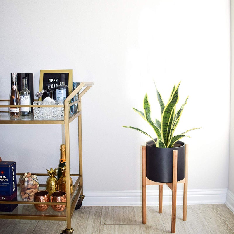 Beebel نبات الثعبان الصناعي بيبل 22" نبات سانسيفيريا مزروع في أصيص نباتات بلاستيكية خضراء نبات أغاف مزيف مثالي لتزيين المنزل والحديقة والمكتب والمتجر - Image 4