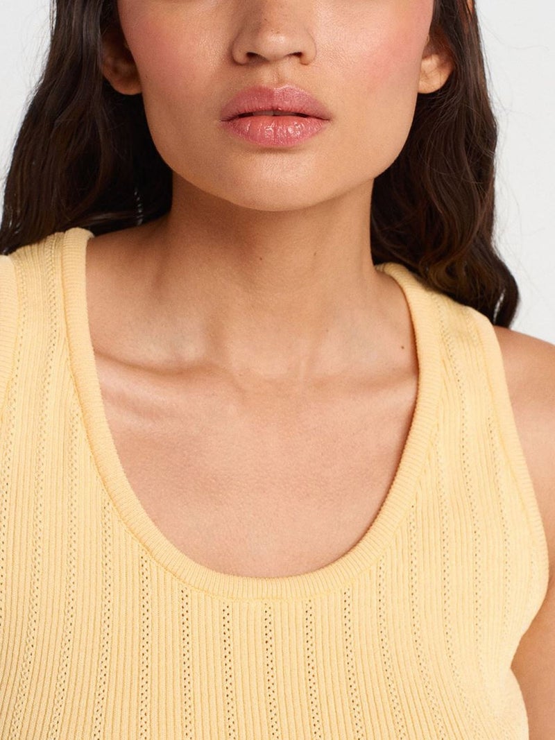 DILVIN Ribbed Sleeveless Slim-fit Blouse - Image 3