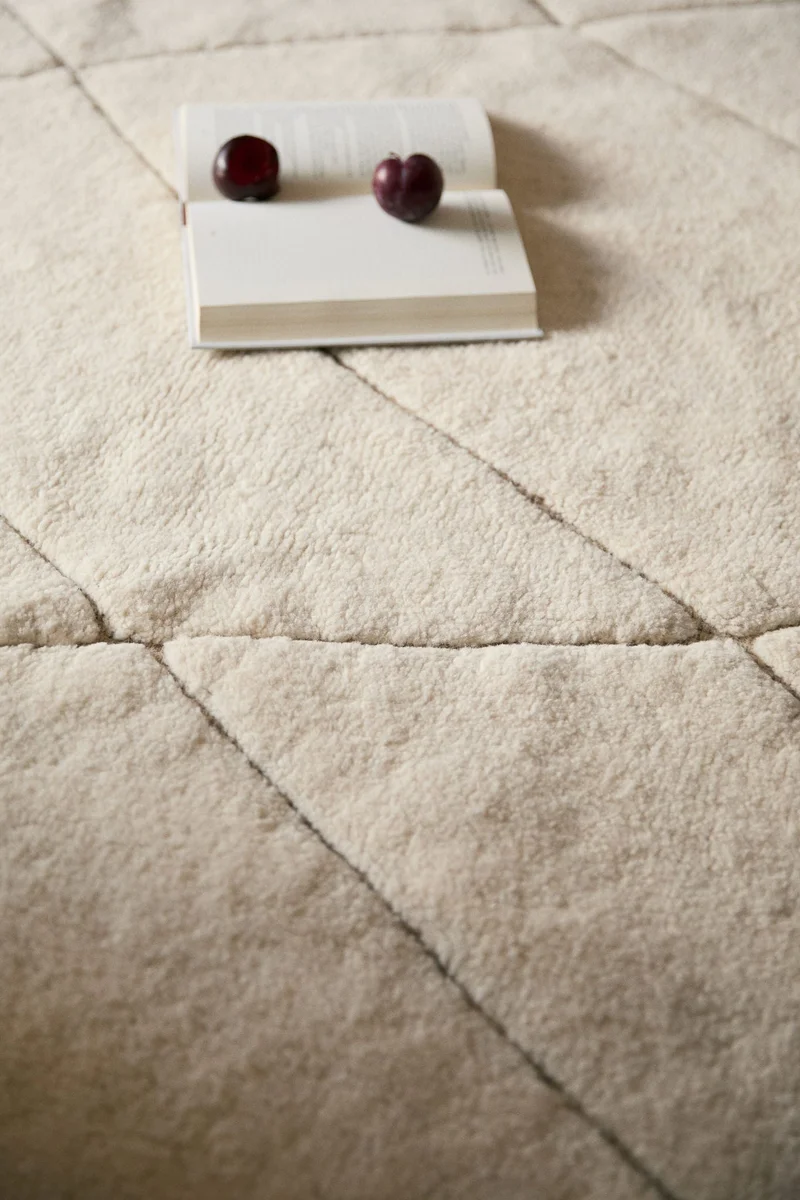 H&M Wool-blend fringed rug