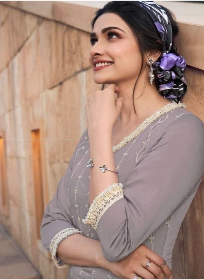 Generic - Chanderi Cotton With Thread Embroidery Kurta and Pant - Image 1