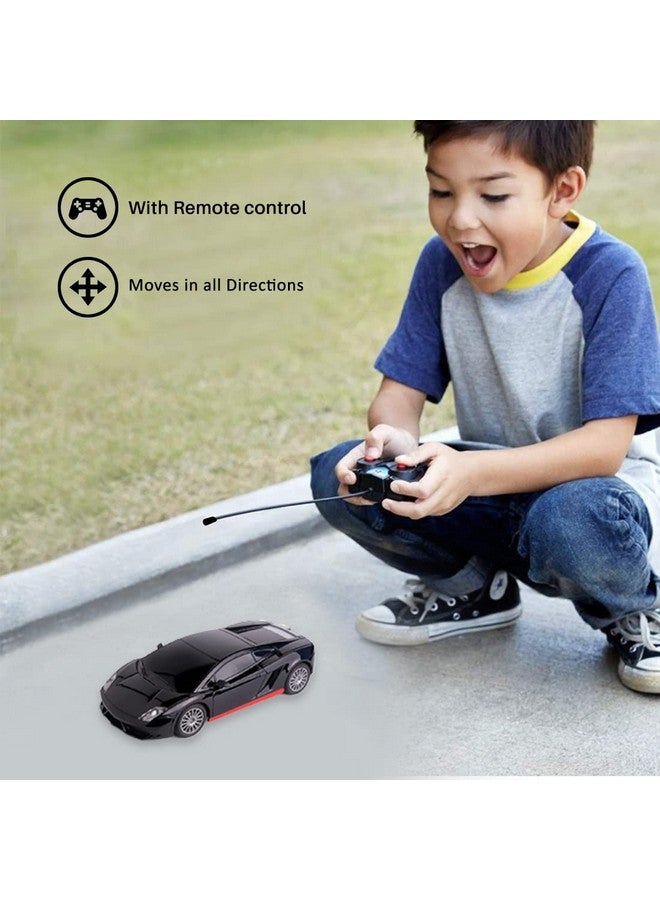 ويمبلي سيارة سباق Wembley RC صغيرة عالية السرعة بمقياس 1:24 قابلة لإعادة الشحن عبر USB للأطفال | سيارة سباق (أسود وأحمر) - Image 4