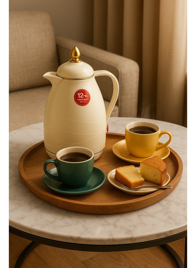 باصرة ترمس شاي وقهوة بيج فاخر سعة 1 لتر – حفظ حراري 12 ساعة وحفظ برودة 24 ساعة – دلة عصرية بلمسة ذهبية أنيقة للضيافة والاستخدام اليومي - Image 1