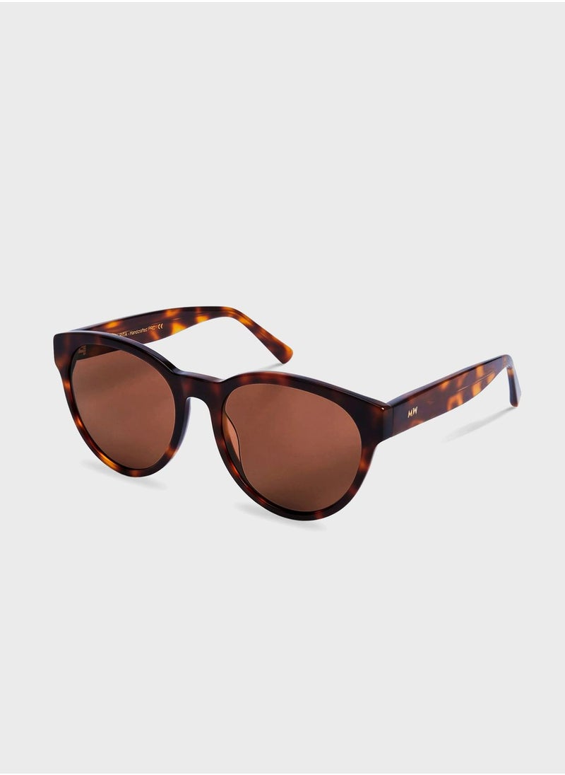 MESSYWEEKEND - Rita Sophia Wayfarers Sunglasses - Image 1