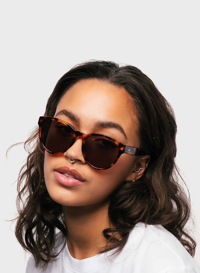 MESSYWEEKEND Rita Sophia Wayfarers Sunglasses