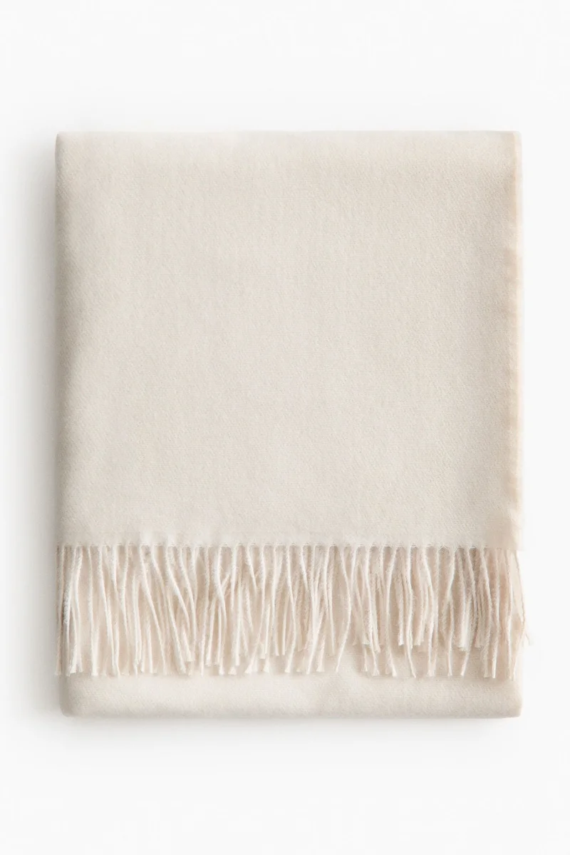 H&M Fringed blanket