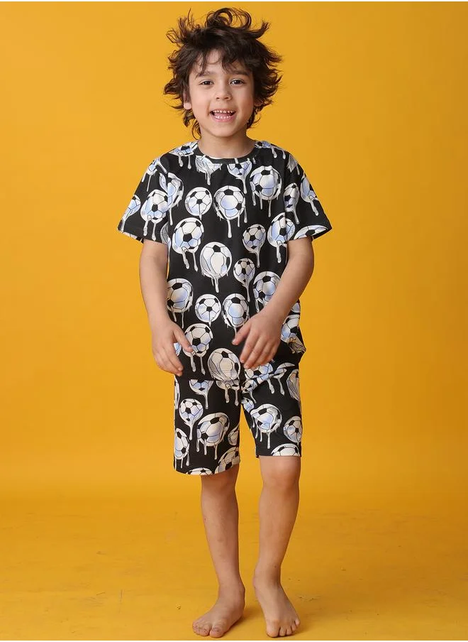 انثريلو Anthrilo All-Over Football Print Short Sleeve T-Shirt and Shorts Set