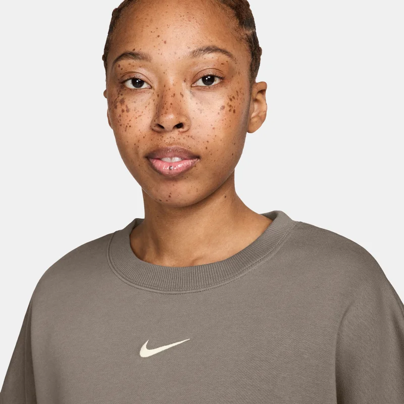 Nike Brown Women's Sportswear Phoenix Fleece Sweatshirt for Women | Best Price UAE