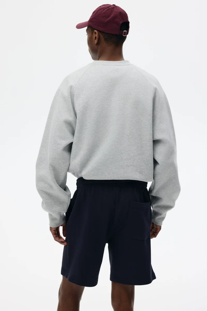 اتش اند ام شورت رياضي بقصّة عادية