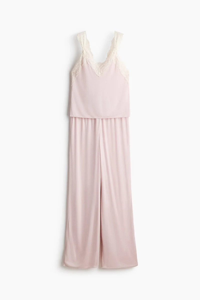 Lace-trimmed pyjamas