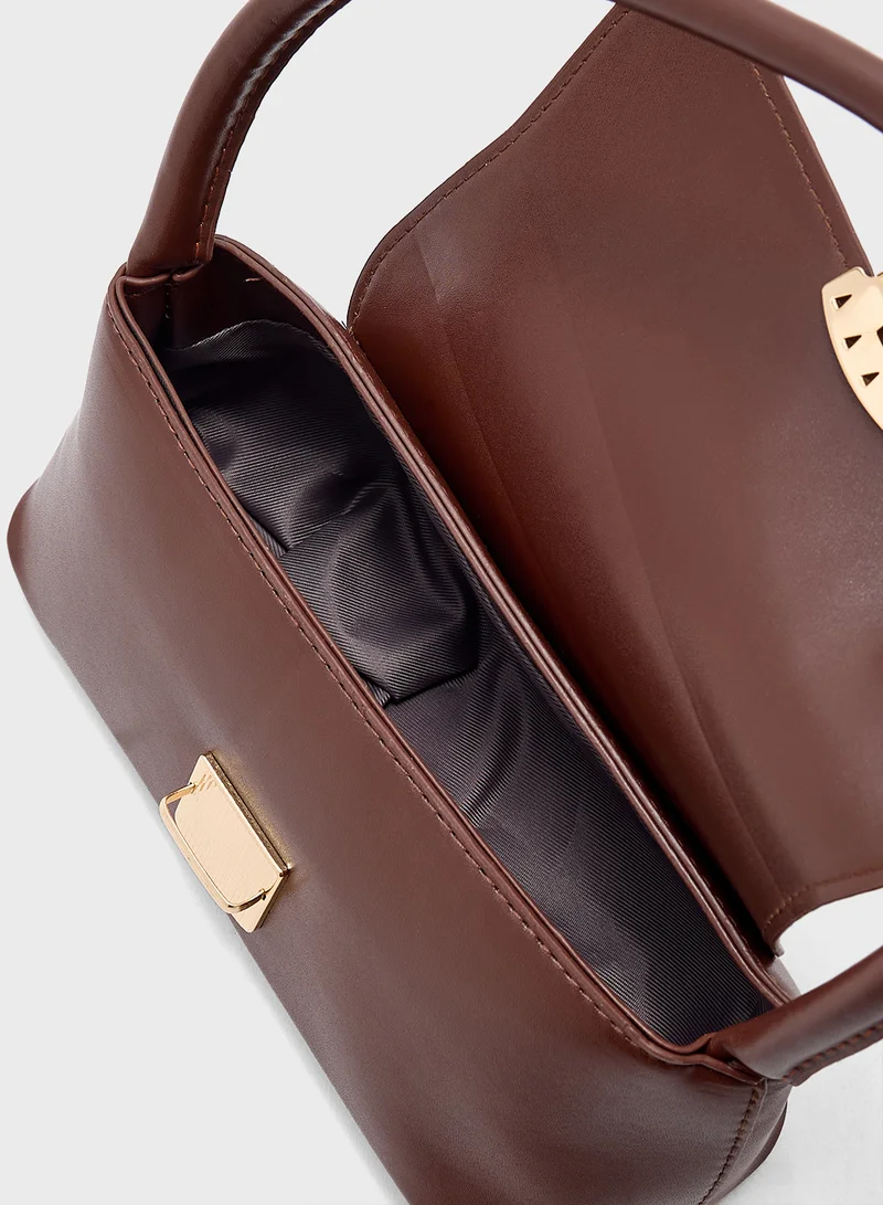 ايلا Metal Clasp Detail Shoulder Bag