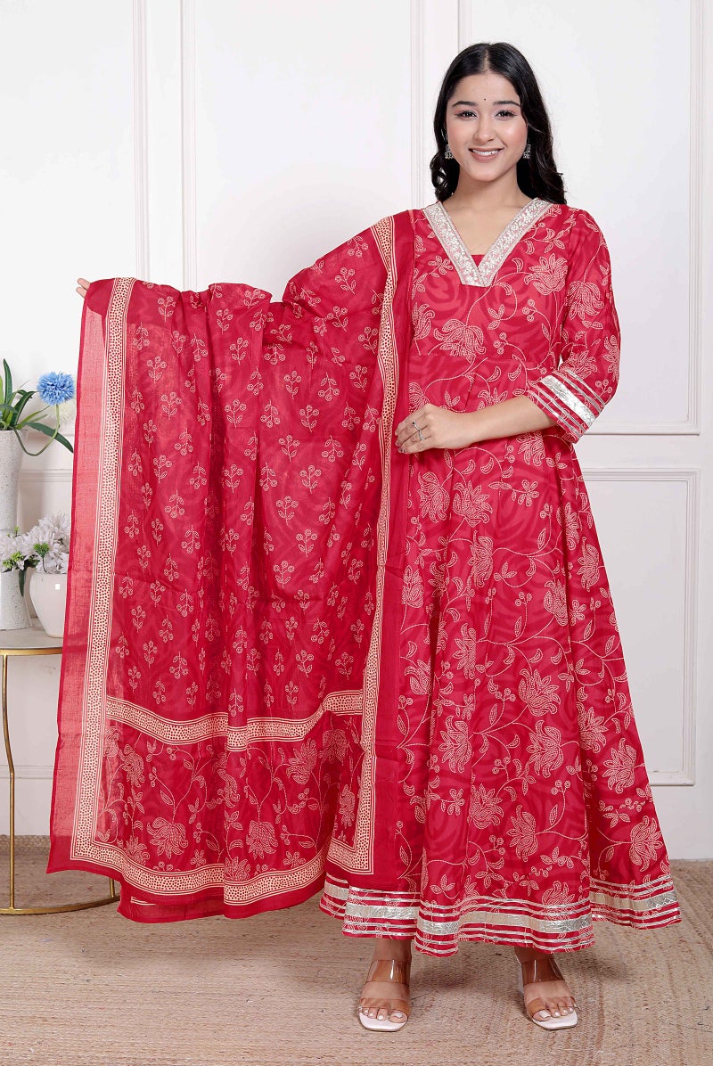 Miravan Women's red Embroidered Anarkali Kurta and Dupatta - Image 1